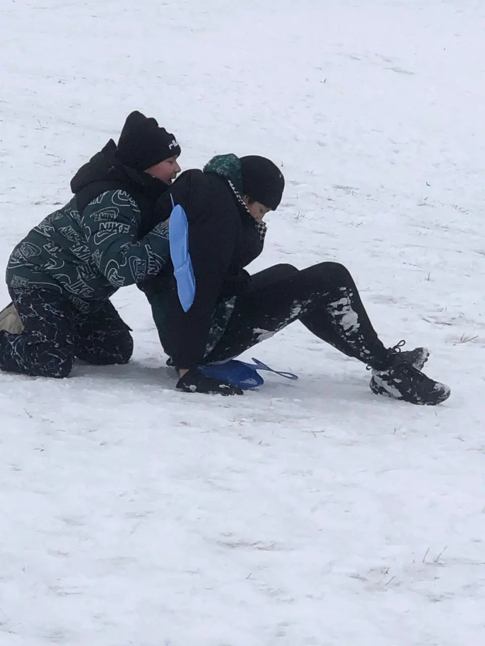 катание с горки. Фото 5